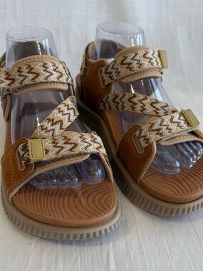 Kuailu Orthopedic Plantar Fasciitis Support Walking Sandals